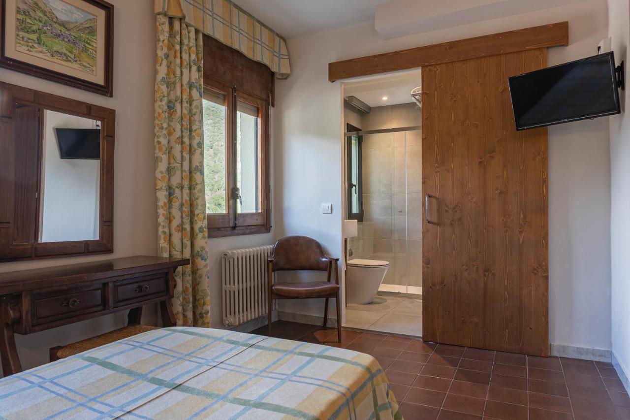 Hotel Cardos Ribera de Cardós Eksteriør billede